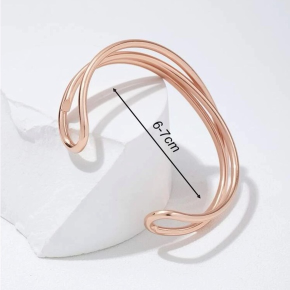 🆕 Rose Gold Cuff Bangle Bracelet…NEW!!!! - Picture 3 of 6